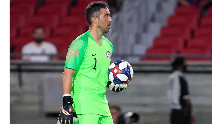 Claudio Bravo encaró al Sifup por el polémico Fondo de Retiro