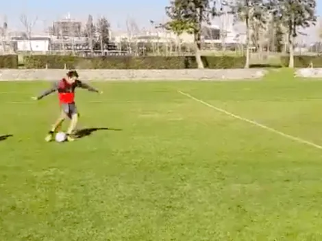 Video: Fernández afina la puntería con un golazo en la práctica