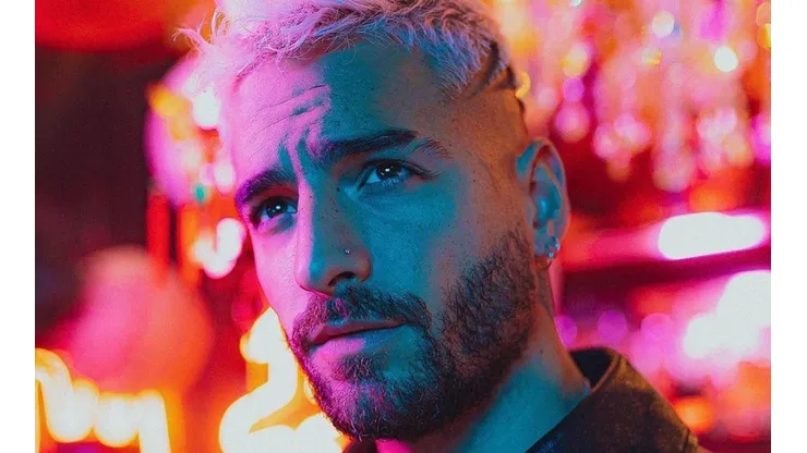 Maluma nuevamente sufre por amor en una de sus canciones.