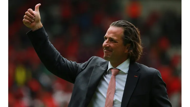 Juan Antonio Pizzi es alternativa en Pumas UNAM