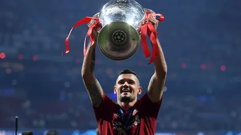 Lovren estuvo seis años en el Liverpool, y tras ganar la Premier League Jurgen Klopp le informó que no estaba en sus planes para la próxima temporada.