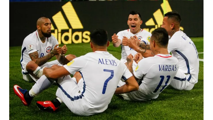Chile debutaba en la Copa Confederaciones ante Camerún, en un partido marcado por el VAR, que se estrenaba a nivel adulto.