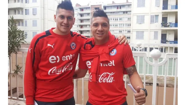 Nico Castillo con el Plancha Bravo en la Roja.
