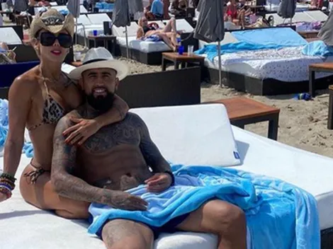 Arturo Vidal goza de lo lindo en la playa con su novia e hijos