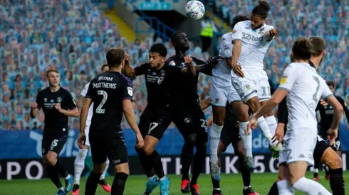 Leeds United vence al Charlton y se despide con un triunfo de la Championship