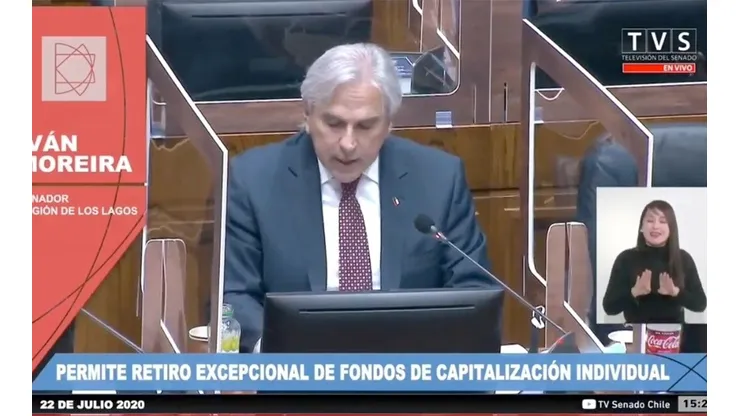Senador Moreira termina su intervención citando al Dalai Lama y genera burlas en redes sociales