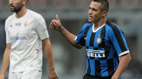 Alexis en el partido ante Fiorentina.