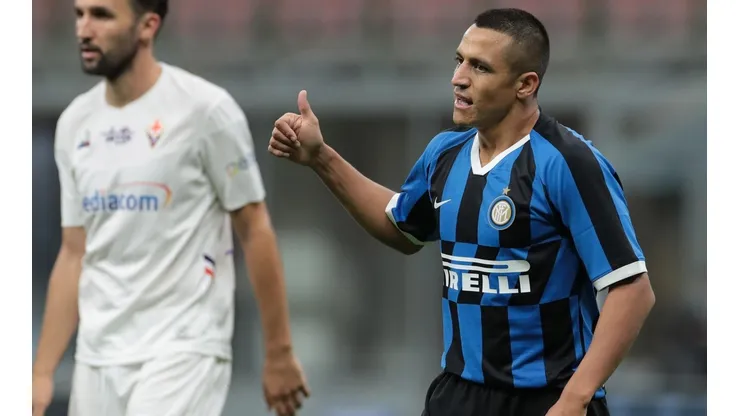 Alexis en el partido ante Fiorentina.