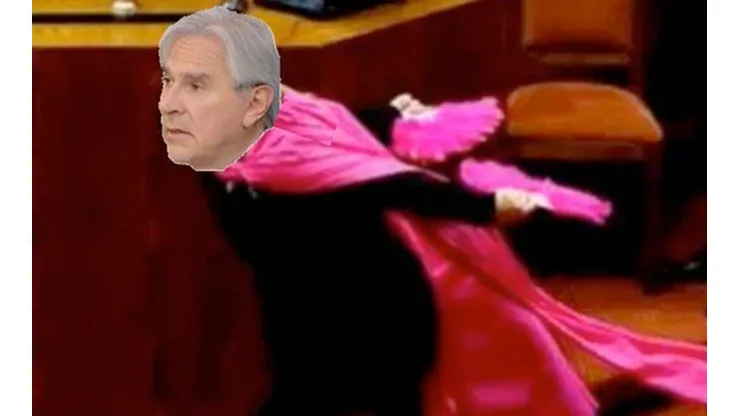 Alguien hice con paint un montaje de moreira celebrando como lo hizo Pamela Jiles a lo Naruto.