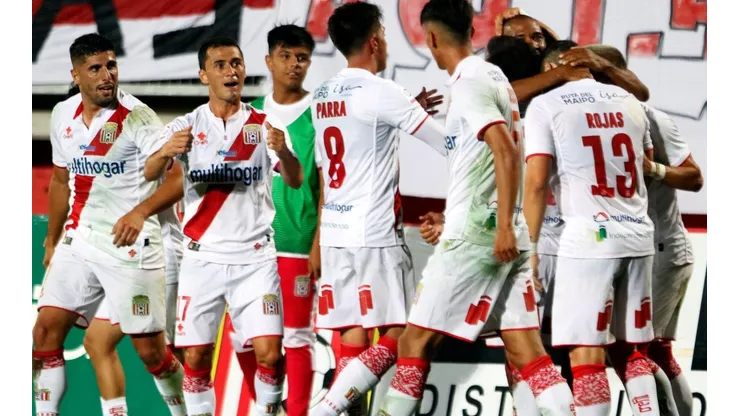 Curicó Unido está monitoreando de cerca la evolución de salud del jugador afectado por el virus respiratorio.