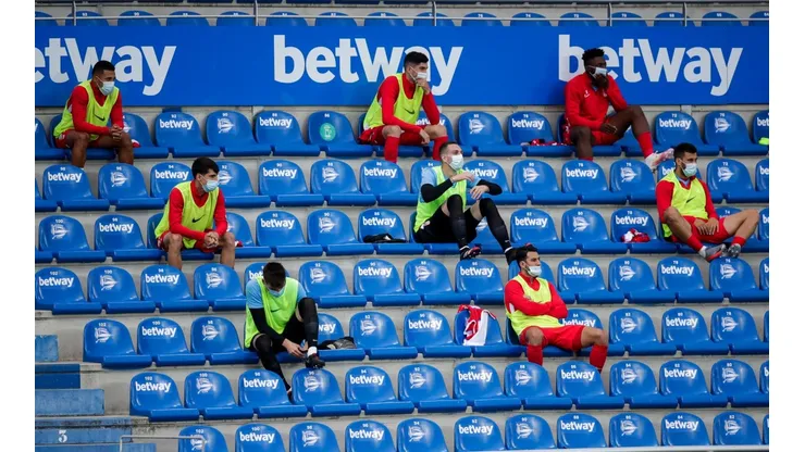 No todos los estadios del fútbol chileno pueden habilitar bancas en sus tribunas