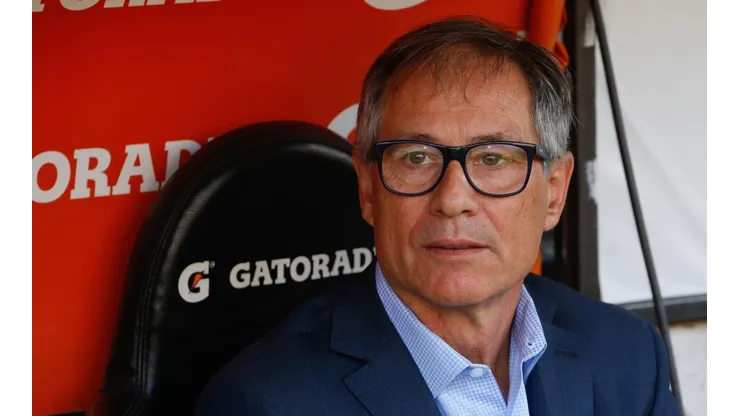 Disparan sin filtro contra Holan