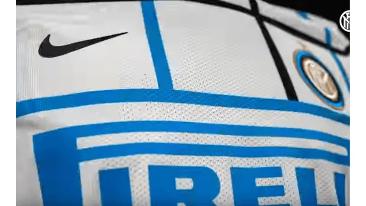 Inter de Milán presentó en sociedad su nueva camiseta
