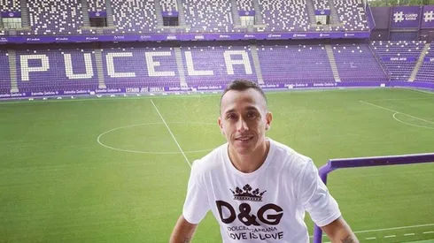 Fabián Orellana firmó con el Valladolid de Ronaldo Nazario hasta 2022.