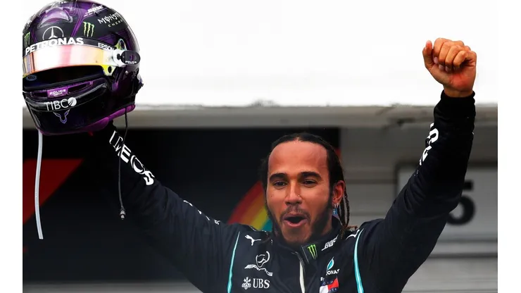 Lewis Hamilton está a 5 victorias de alcanzar el récord de 91 victorias de Schumacher.