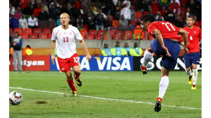 Momento en que Mark González le dio el triunfo a la Roja sobre Suiza en Sudáfrica 2010.