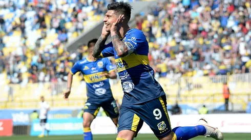 El delantero quiere ser protagonista para ganarse una camiseta en la Roja.