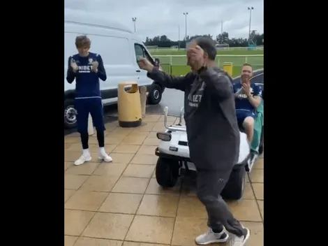 La loca llegada de Bielsa a entrenar con el ascendido Leeds