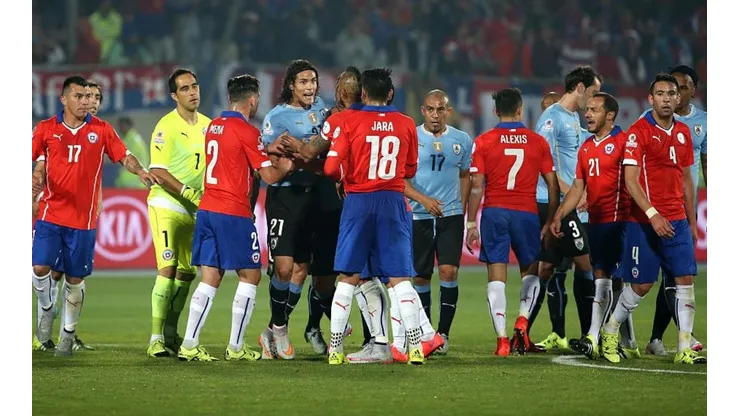 Álvaro Pereira contó todo lo que pasó tras la pelea entre Chile y Uruguay en Copa América 2015