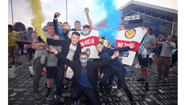 Los alocados festejos de los hinchas del Leeds