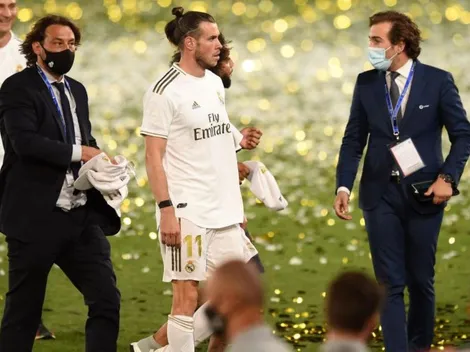 El festejo de Bale: no pesca la copa y patea a sus compañeros