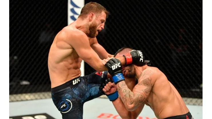 Calvin Kattar se quedó con la victoria ante Dan Ige