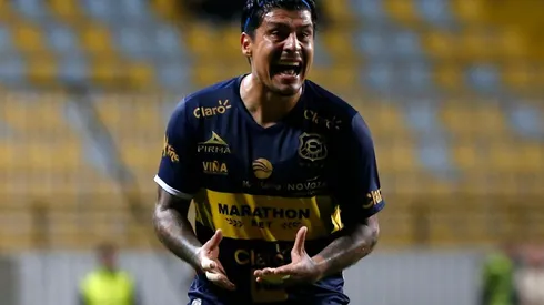 El delantero nacional sigue acaparando portadas en Perú.