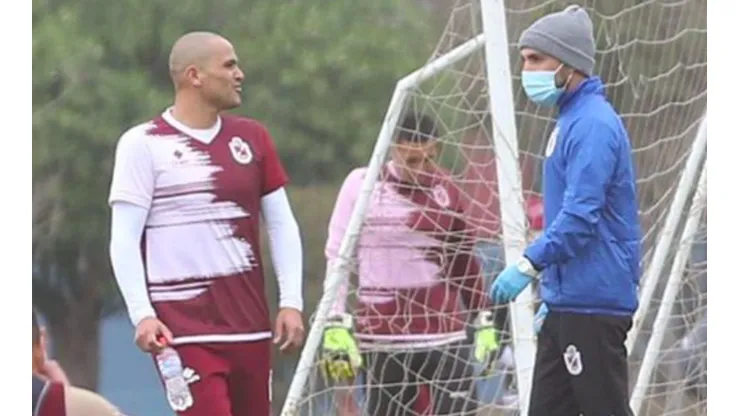Jaime Valdés publicó imágenes de Chupete con Deportes La Serena y reveló hasta su camiseta
