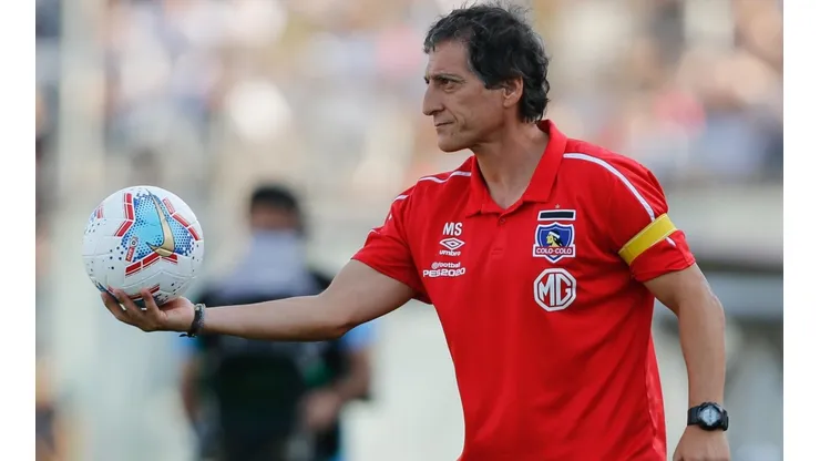Mario Salas en la banca de Colo Colo