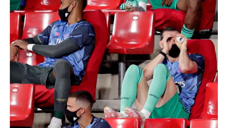 Gareth Bale pasa los partidos haciendo bromas en la banca