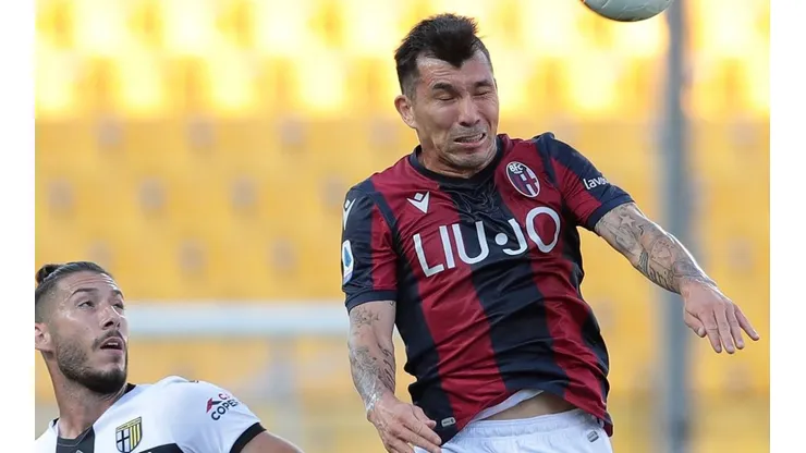 Medel en el empate contra Parma.