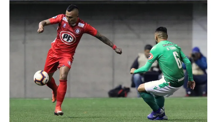 Juan Leiva ante Audax Italiano