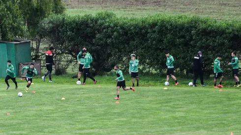 Santiago Wanderers es uno de los clubes que ya volvió a los entrenamientos