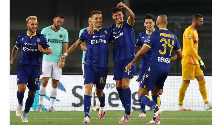 Lazovic festeja el tempranero gol al Inter.