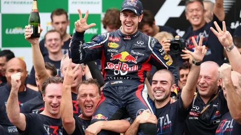 El piloto alemán Sebastián Vettel fue campeón del mundo con Red Bull durante cuatro años consecutivos.