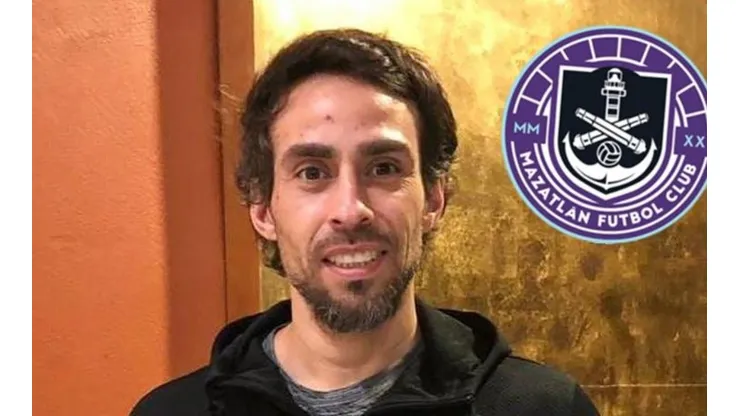 Jorge Valdivia defenderá los colores del Mazatlán FC y acabó con los rumores de su partida a la MLS.