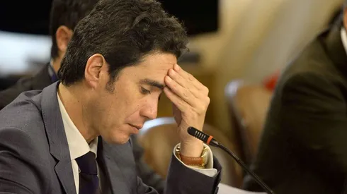 [VIDEO] Diputados increpan a ministro Briones en pasillos del Congreso