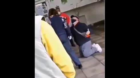 [VIDEO] Hombre ruega de rodillas para que lo atiendan en registro civil de Colina