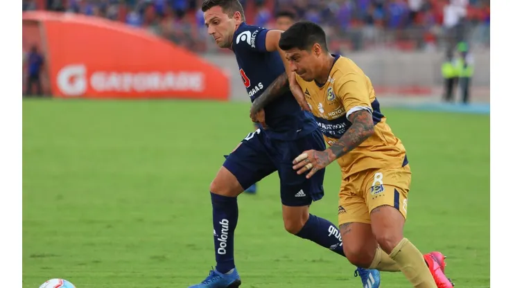 Patricio Rubio ante la marca de Walter Montillo