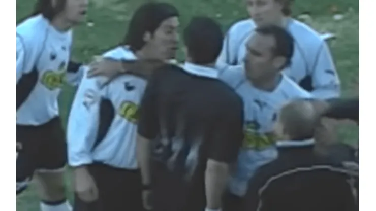 Iván Zamorano encaró a Chandía y terminó recibiendo la expulsión que pondría fin a su carrera