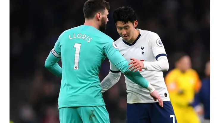 Lloris junto a Son