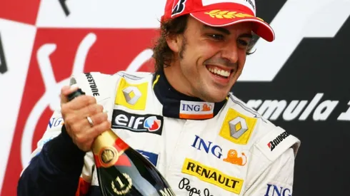 Fernando Alonso habría firmado un contrato de 3 años para pilotar por tercera vez junto a Renault en la Fórmula 1.