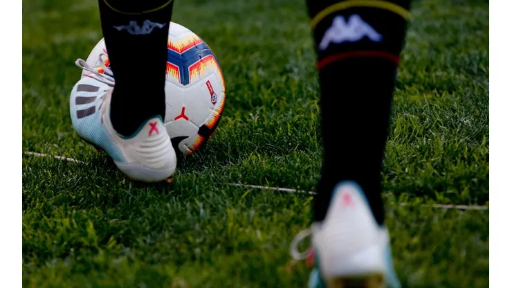 El Gobierno aún no autoriza el regreso del fútbol chileno.