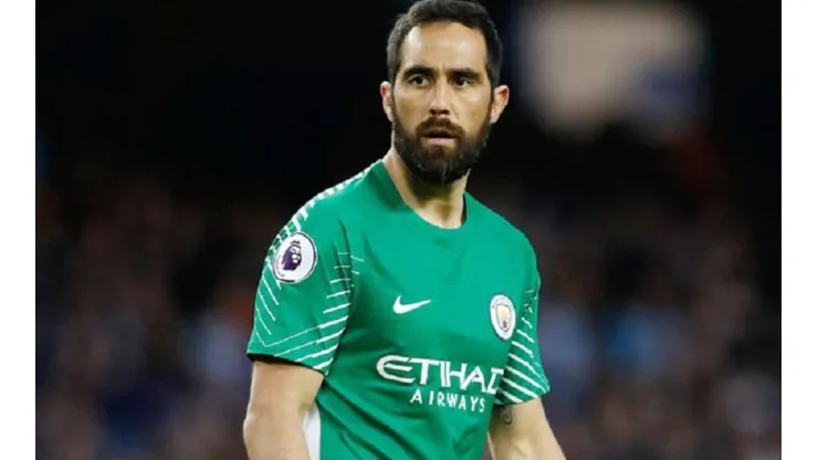 Bravo asoma como suplente en nuevo duelo del City.
