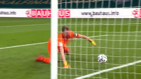 El condoro del arquero del Bayer.