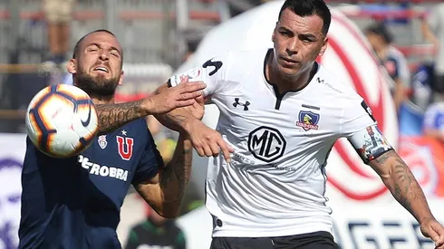 Esteban Paredes fue uno de los objetivos de Martín Lasarte, pero el ariete dse quedó en Colo Colo