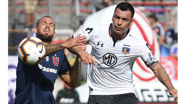 Esteban Paredes fue uno de los objetivos de Martín Lasarte, pero el ariete dse quedó en Colo Colo