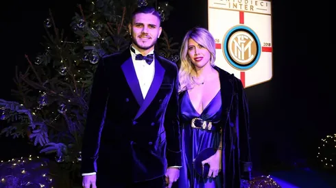 Mauro Icardi junto a su esposa Wanda Nara en un evento en Milán