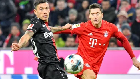 Charles Aránguiz jugará la final de la Pokal contra Bayern Múnich.