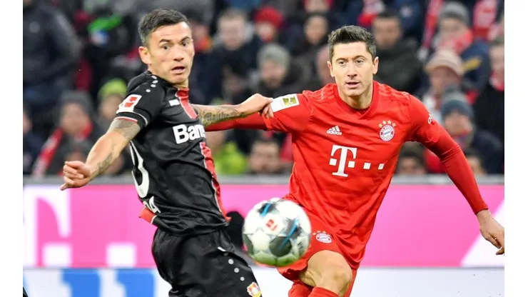 Charles Aránguiz jugará la final de la Pokal contra Bayern Múnich.